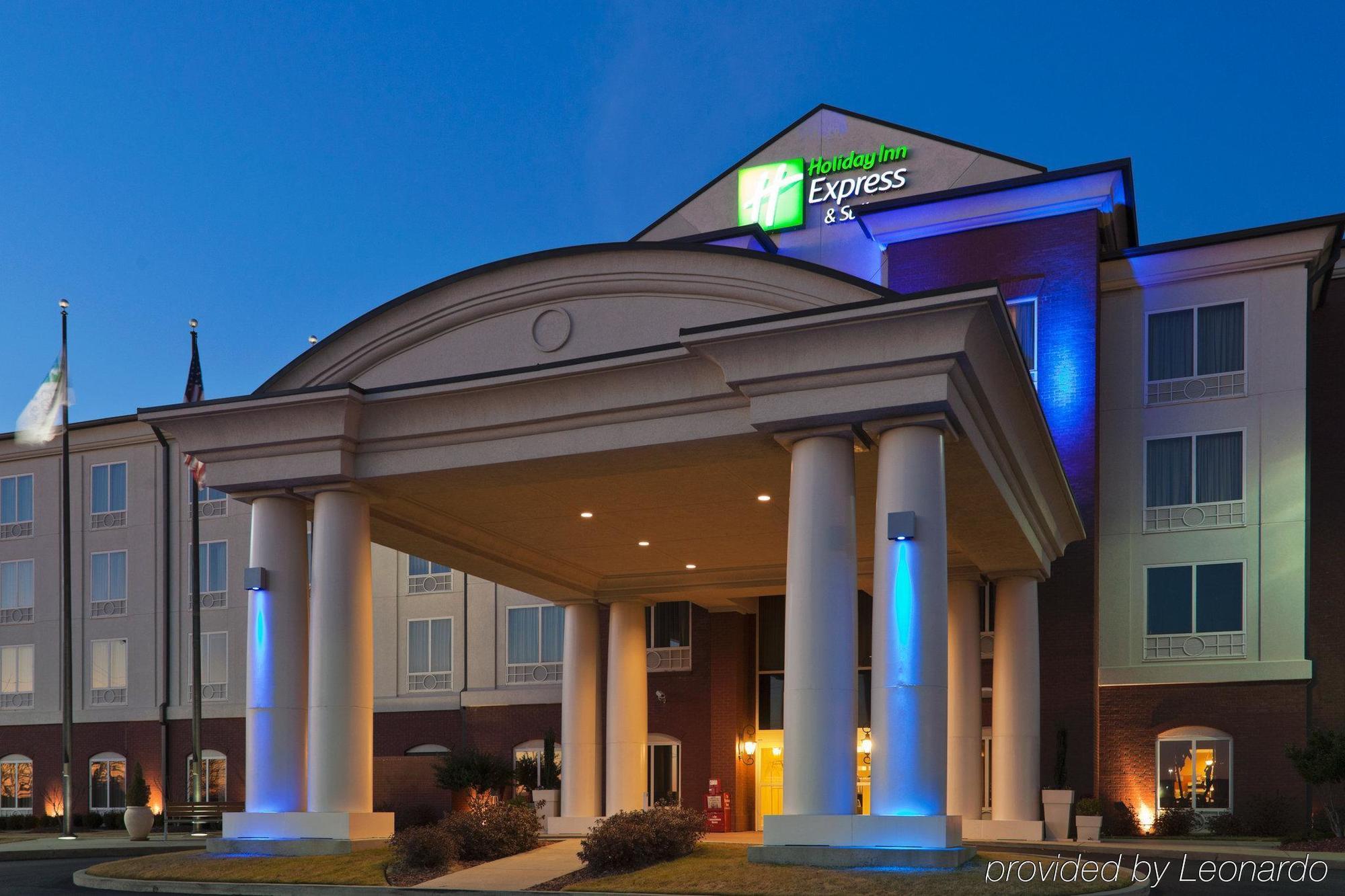 Holiday Inn Express & Suites - Tuscaloosa-University, An Ihg Hotel Exterior photo